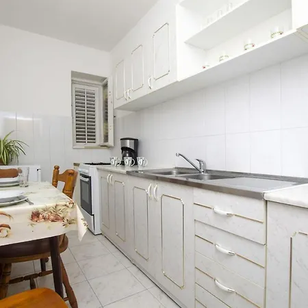 Apartment Anka *