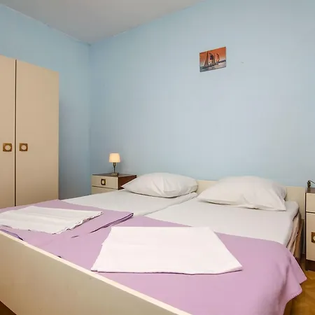 Anka Apartment *