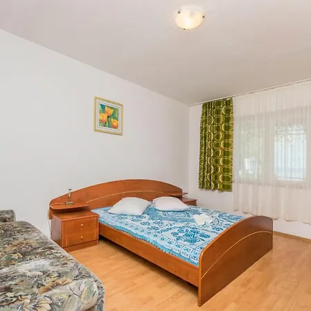 Apartment Anka *